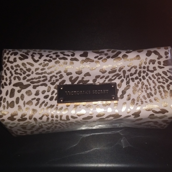VICTORIA SECRET cosmetic case - Picture 1 of 6